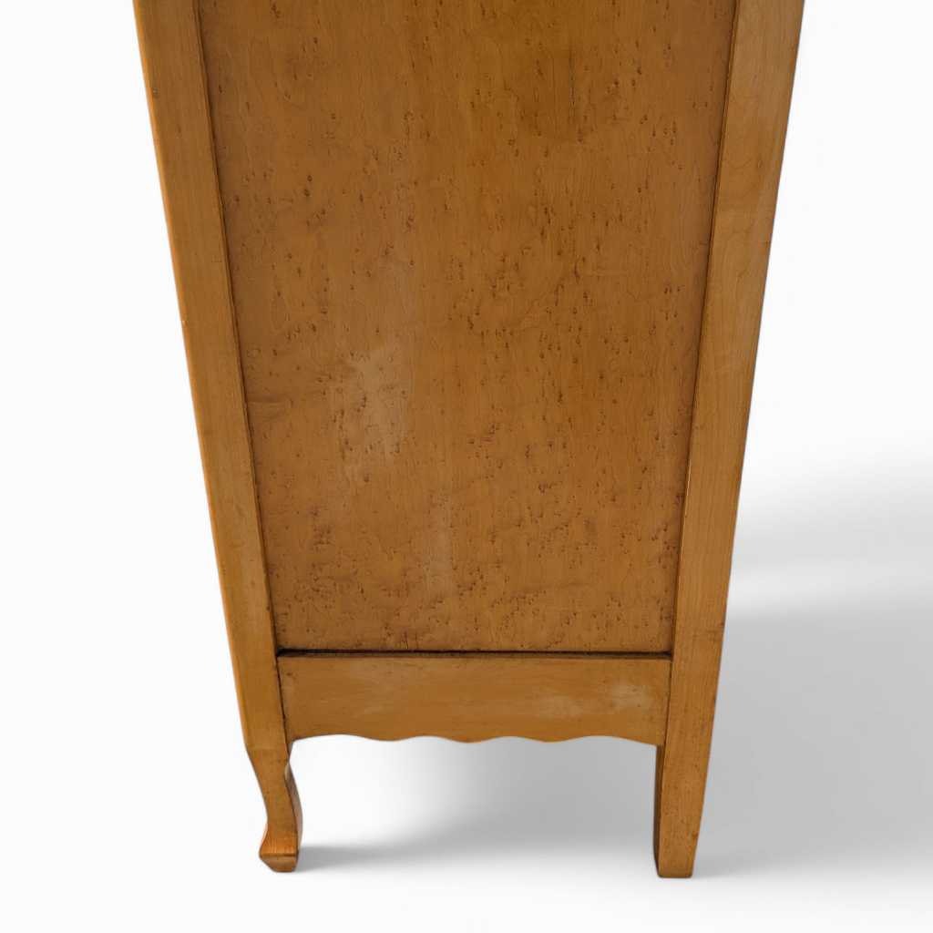 Antique Birds Eye Maple Dresser – Vintage Wooden Dresser, Elegant Storage Furniture, Classic Bedroom Piece