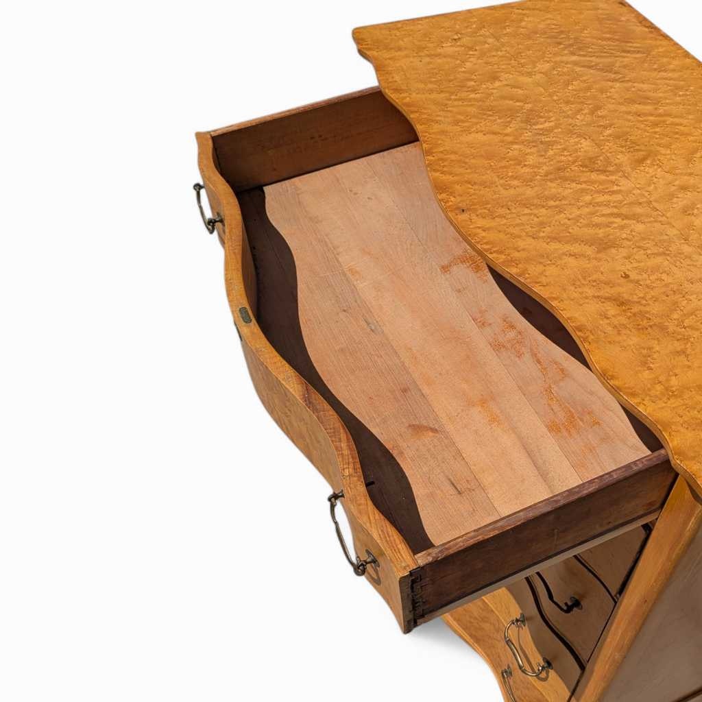 Antique Birds Eye Maple Dresser – Vintage Wooden Dresser, Elegant Storage Furniture, Classic Bedroom Piece