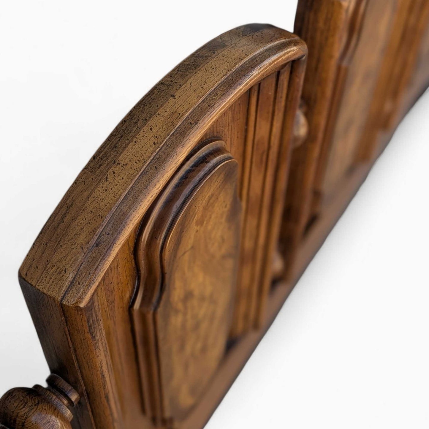 Vintage Oak King Headboard – Carved Panel Design with Turned Spindles