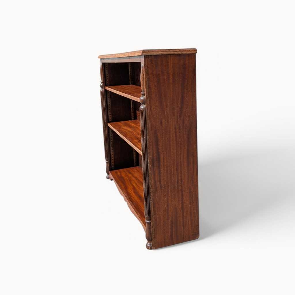 Antique Mahogany Bookcase – Vintage Wooden Bookcase, Classic Shelving Unit, Elegant Storage for Books and Decor