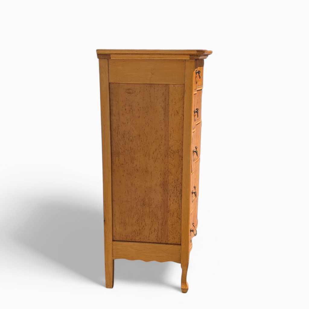 Antique Birds Eye Maple Dresser – Vintage Wooden Dresser, Elegant Storage Furniture, Classic Bedroom Piece