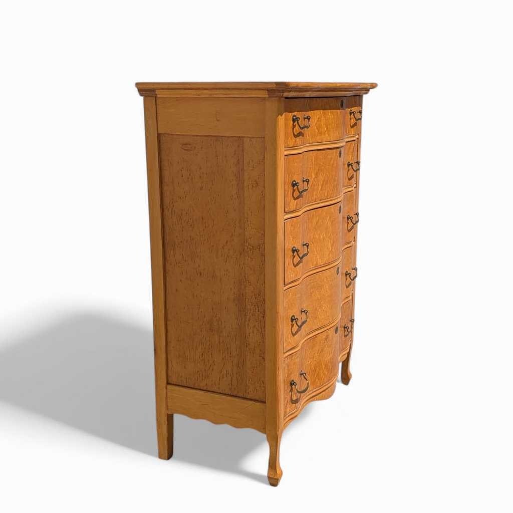 Antique Birds Eye Maple Dresser – Vintage Wooden Dresser, Elegant Storage Furniture, Classic Bedroom Piece
