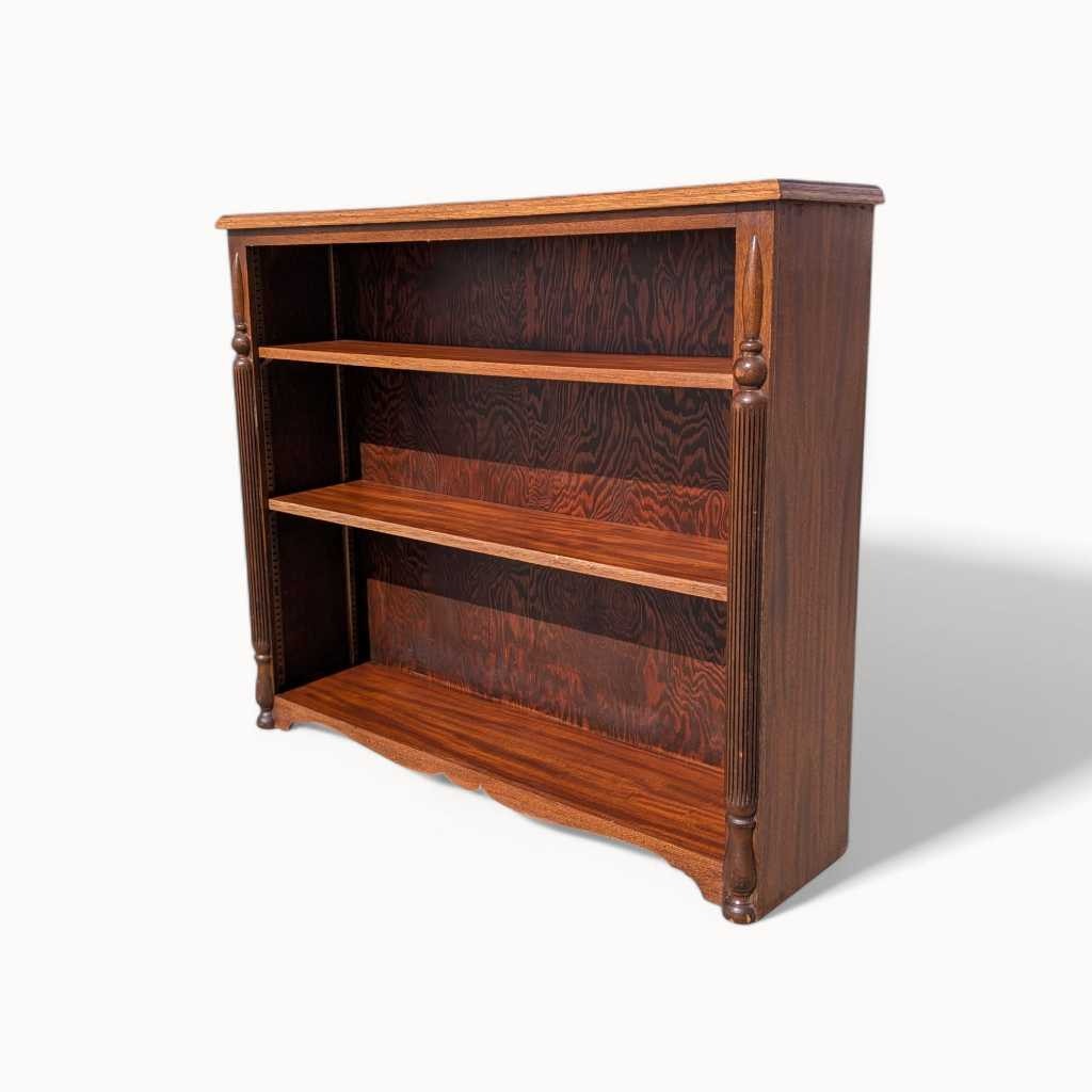 Antique Mahogany Bookcase – Vintage Wooden Bookcase, Classic Shelving Unit, Elegant Storage for Books and Decor