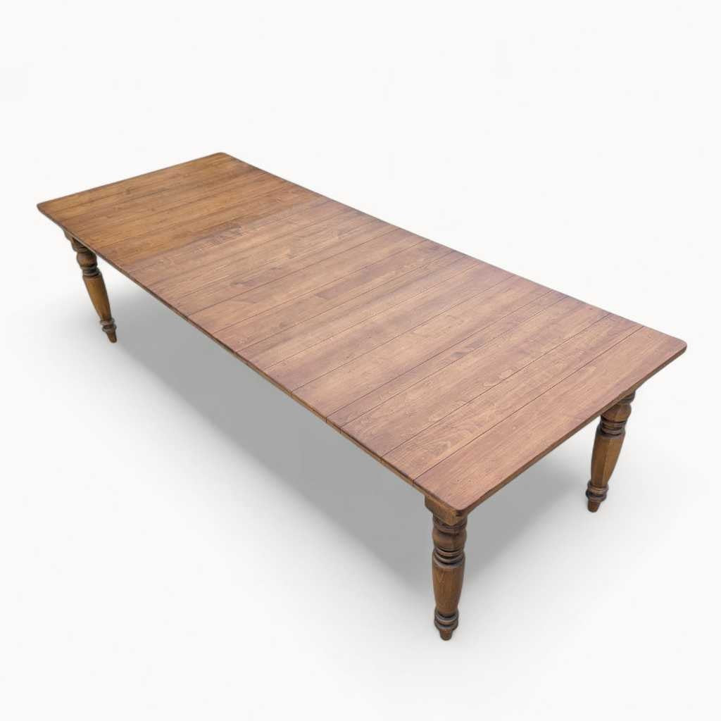 Ethan Allen Extendable Dining Table