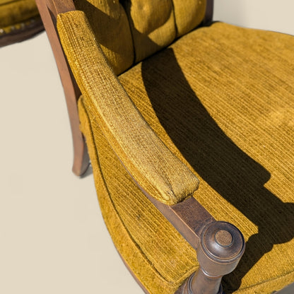 Pair of Vintage High Back Armchairs – Tufted Gold Velvet Regency Chairs, Neoclassical Revival, 1960s Accent Seating