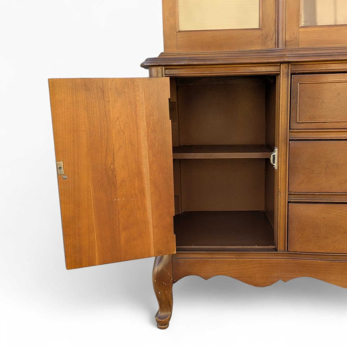 Bassett Queen Anne-Style Wood and Glass China Hutch Cabinet