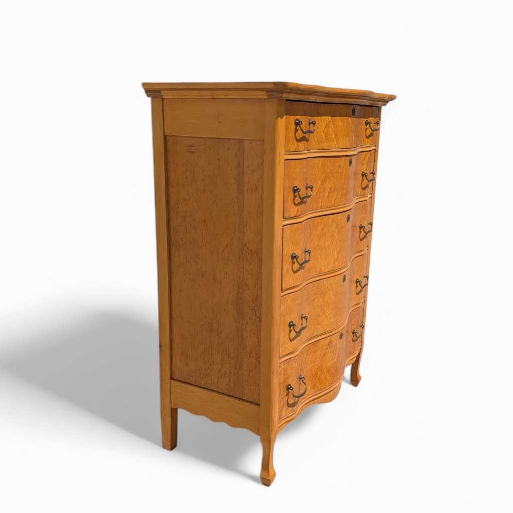 Antique Birds Eye Maple Dresser – Vintage Wooden Dresser, Elegant Storage Furniture, Classic Bedroom Piece