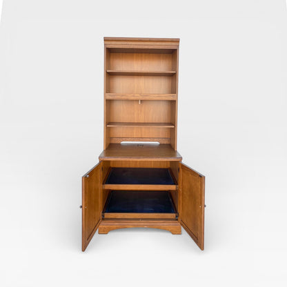 Vintage Hooker Furniture Oak Hutch Cabinet with Open Shelving, Late 20th Century