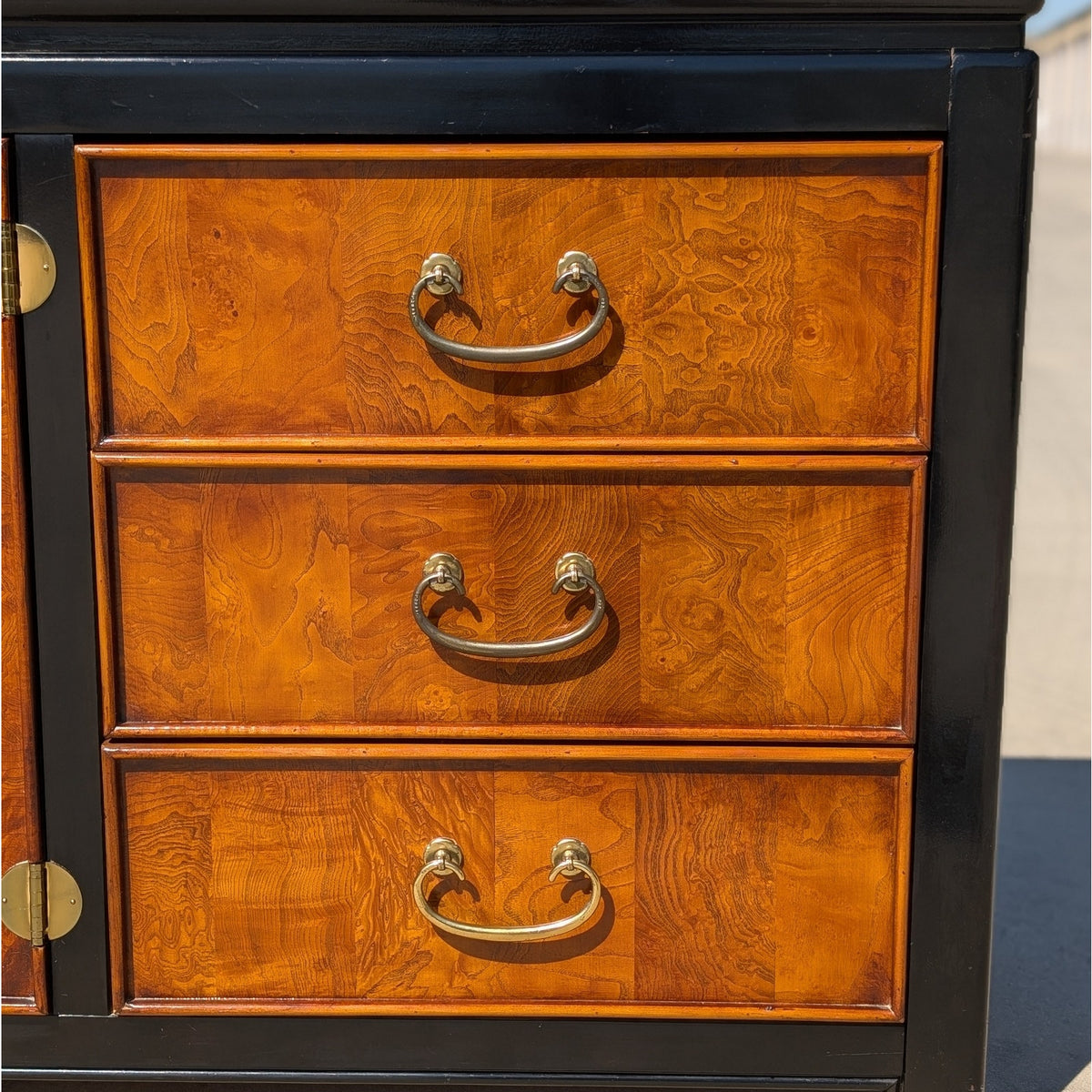 Stanley Furniture Chinoiserie Burl Wood Nine-Drawer Dresser or Credenza