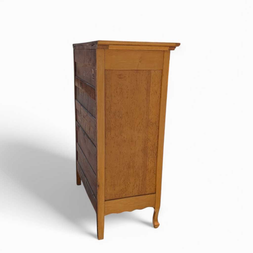 Antique Birds Eye Maple Dresser – Vintage Wooden Dresser, Elegant Storage Furniture, Classic Bedroom Piece
