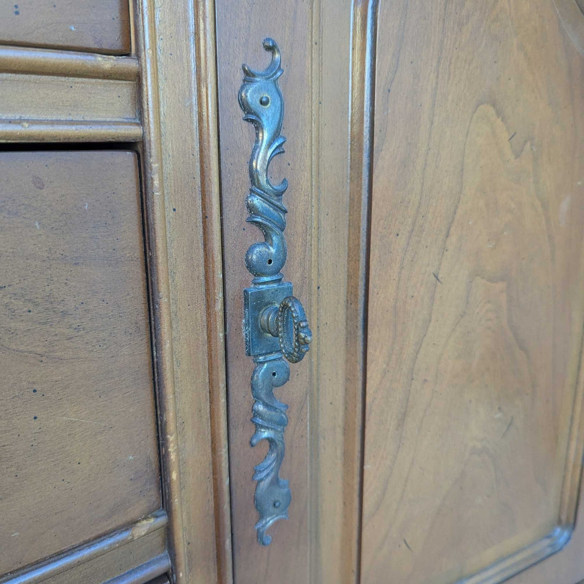 Bassett Queen Anne-Style Wood and Glass China Hutch Cabinet — view 14 of 16
