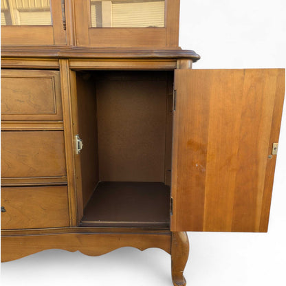 Bassett Queen Anne-Style Wood and Glass China Hutch Cabinet