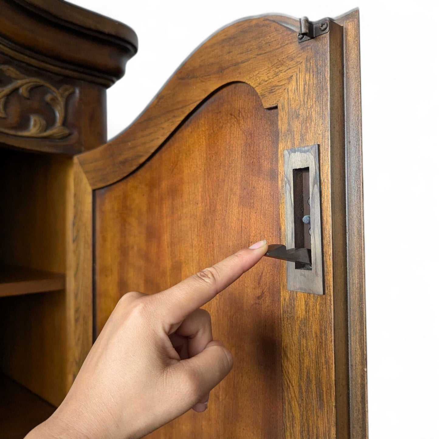 Drexel Brittany Heritage French Provincial Armoire