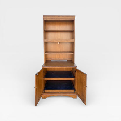 Vintage Hooker Furniture Oak Hutch Cabinet with Open Shelving, Late 20th Century