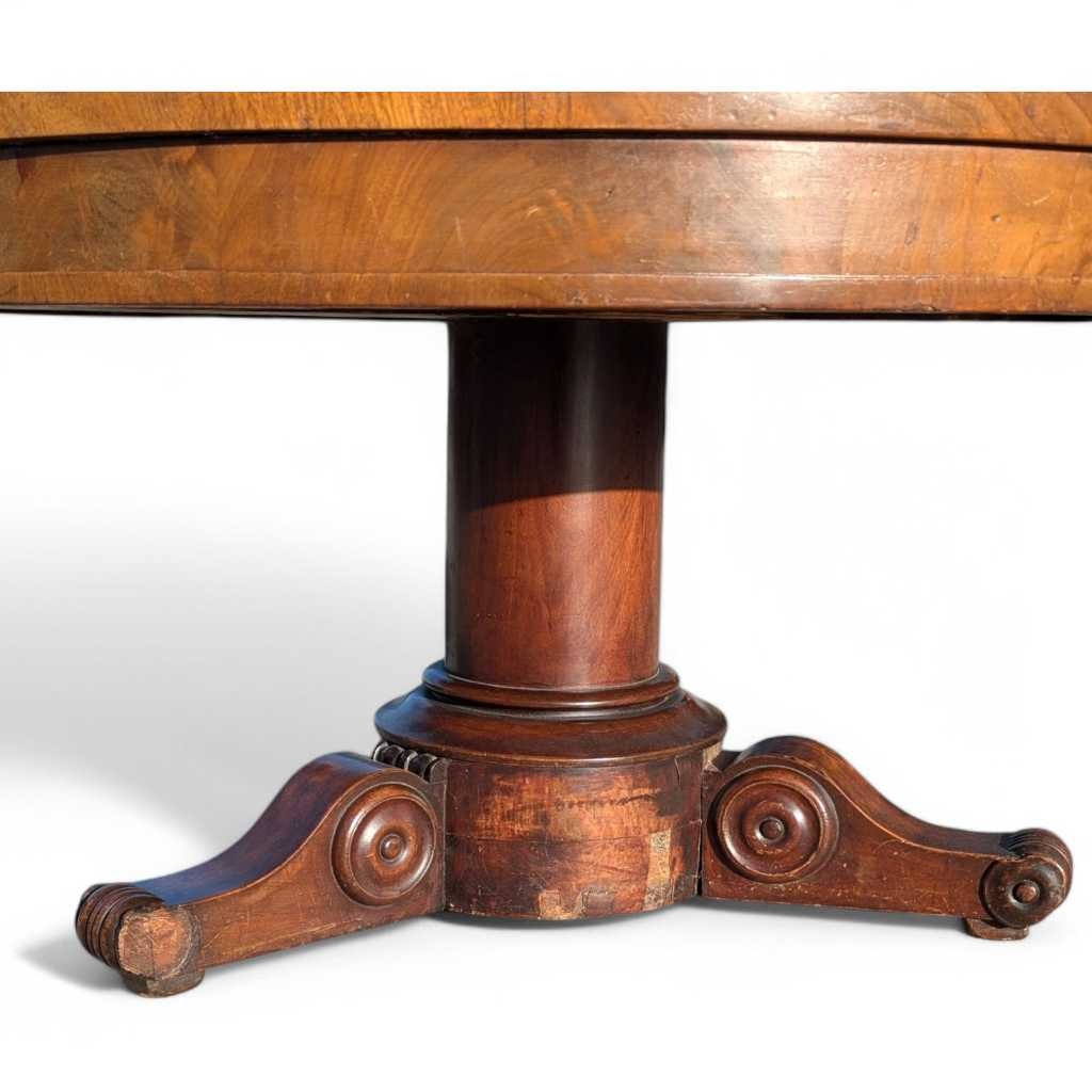 Early 19th Century Charles X Round Coffee Table in Mahogany & Walnut
