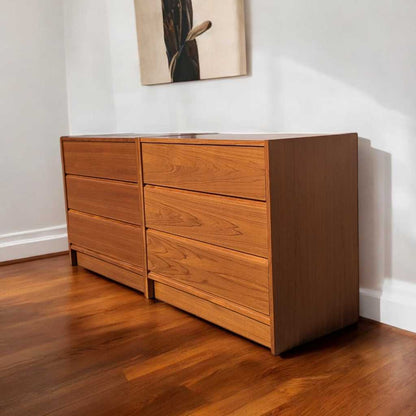 Pair of G Plan Teak Three-Drawer Dressers or Modular Lowboy, 1960s — view 3 [CBV1 5KxRd3jmp2g8NCbU3rQW 03 0d215220-3569-40ea-9a55-5ecc2c01599d.jpeg]