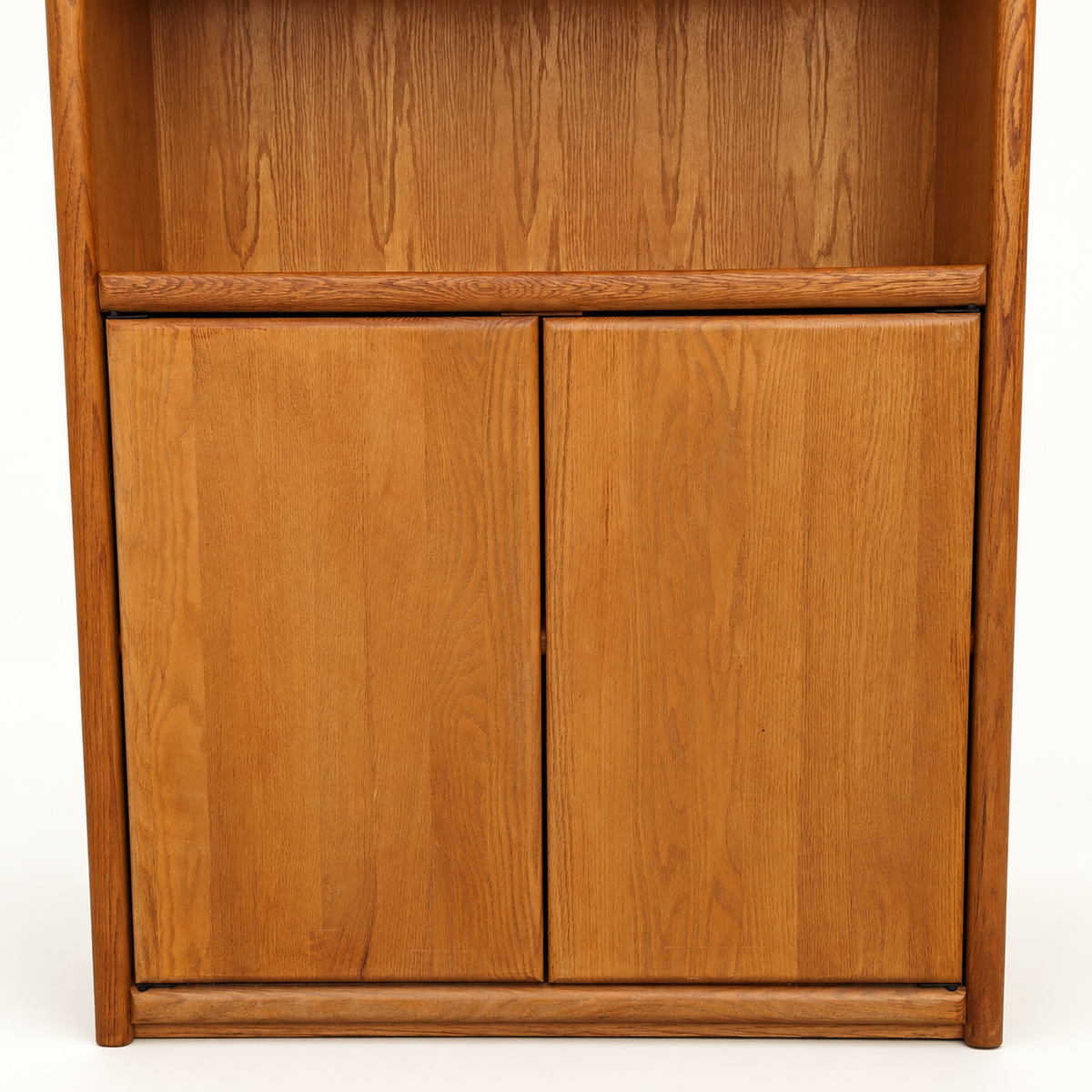 Late-20th-Century Oak Bookcase with Adjustable Shelves — view 11 of 15
