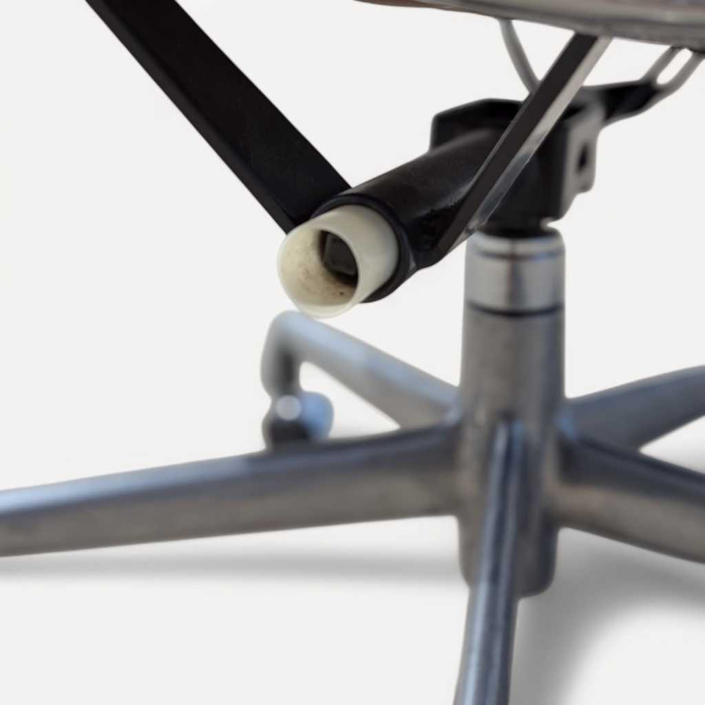 Vintage Eames Soft Pad Chair by Herman Miller – Leather Office Chair with Aluminum Base, Mid-Century Modern Icon — view 12 of 16