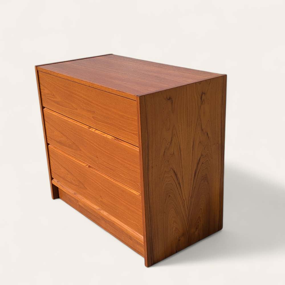 1960s Petite Danish Modern Teak Three-Drawer Dresser or Nightstand — view 6 [CBV1 YQyx1tG2HRNj593MAuPo 06 531c28cf-5c3c-44fb-822e-e6f14f3d0fa1.jpeg]