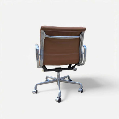 Vintage Eames Soft Pad Chair by Herman Miller – Leather Office Chair with Aluminum Base, Mid-Century Modern Icon