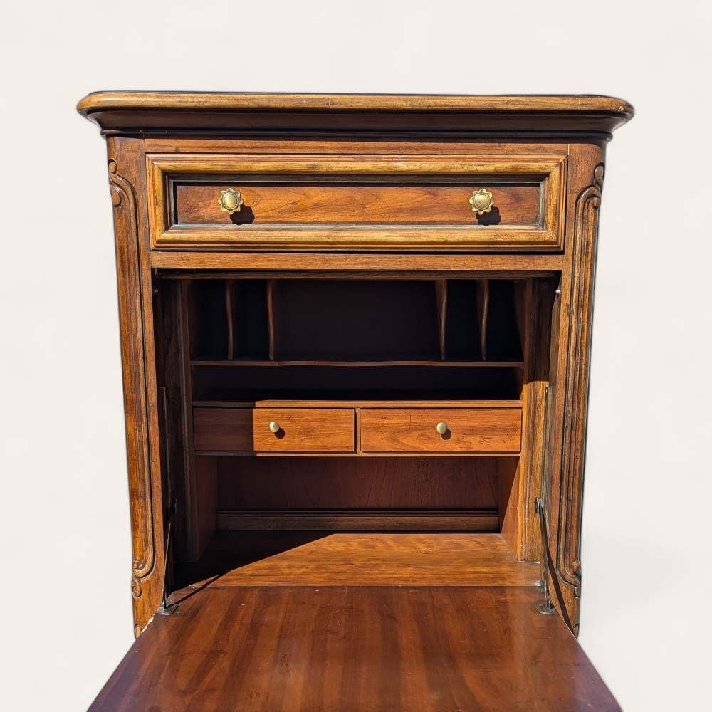 Drexel Heritage Brittany Collection Floral Secretary Desk, 1970s — view 9 [CBV1 iDukBmcZQOlTPxx9Ywdr 09 89834f34-ae9b-4be3-8f4b-ac8ee830250b.jpeg]