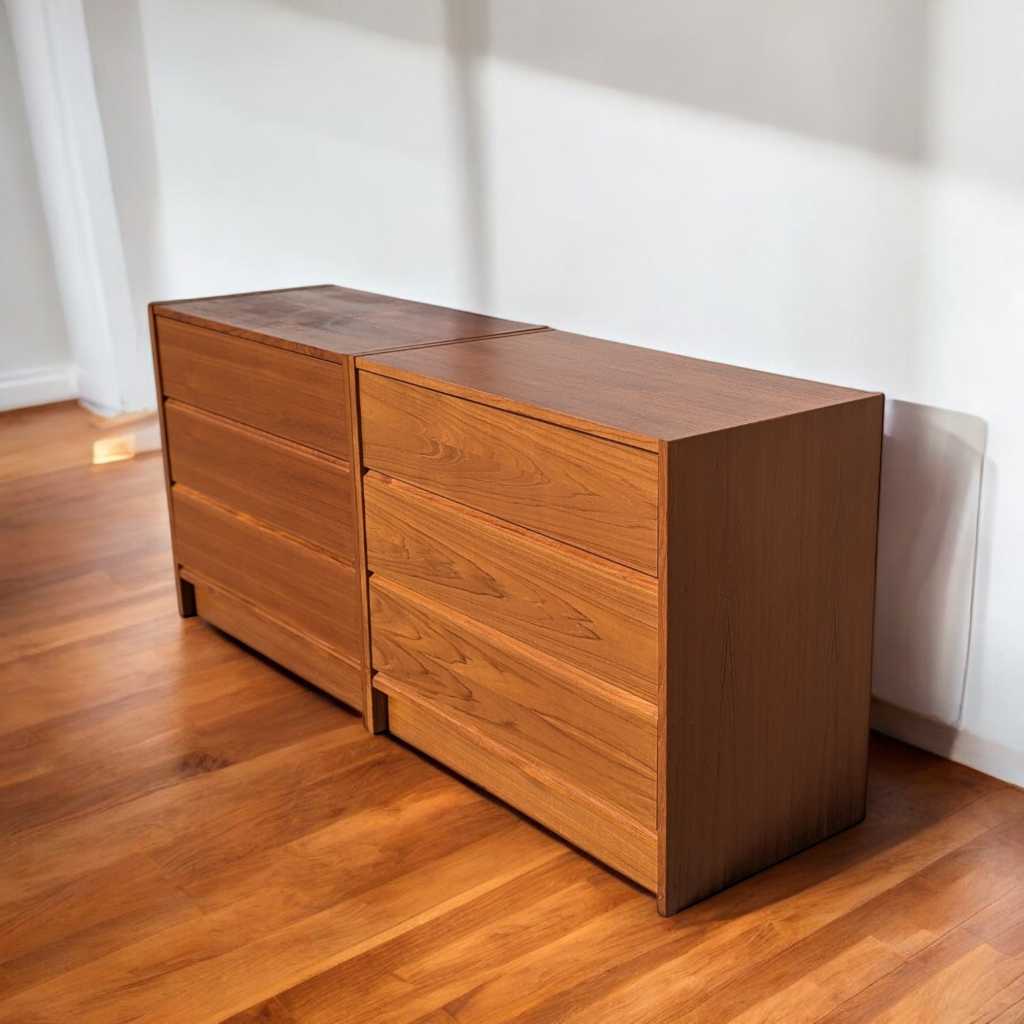 Pair of G Plan Teak Three-Drawer Dressers or Modular Lowboy, 1960s — view 2 [CBV1 5KxRd3jmp2g8NCbU3rQW 02 a9310cbb-a0ca-4683-b5ad-83c45e2f3443.jpeg]