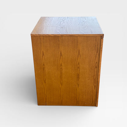 Late 20th Century Solid Oak Media Cabinet with Pull-Out Shelf, American Modern