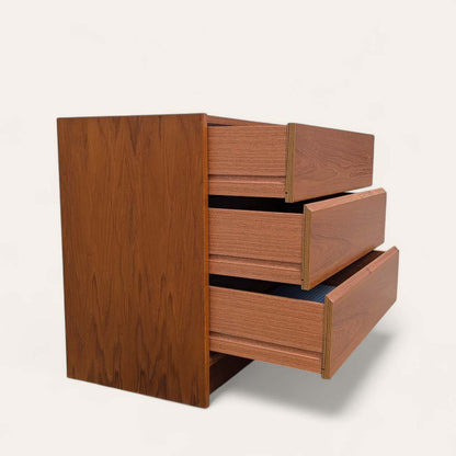 1960s Petite Danish Modern Teak Three-Drawer Dresser or Nightstand — view 13 [CBV1 YQyx1tG2HRNj593MAuPo 13 d5bcb6c5-bd5e-40ab-a17e-4538297a2435.jpeg]
