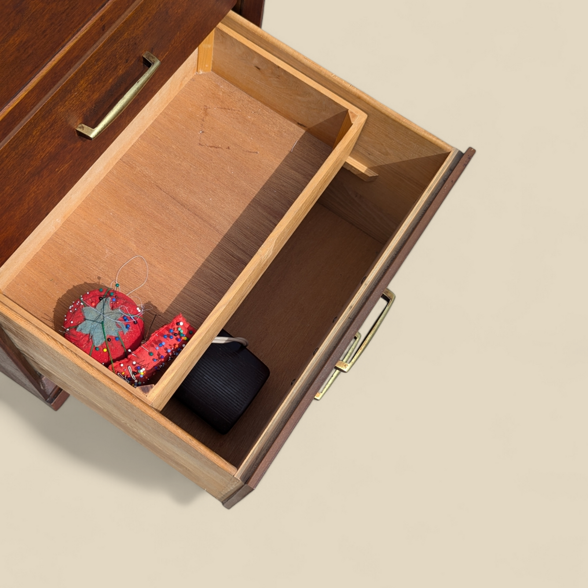 1966 Singer Slant-O-Matic 600 Sewing Machine in Mid-Century Wood Cabinet — view 7 of 18