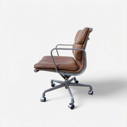 Vintage Eames Soft Pad Chair by Herman Miller – Leather Office Chair with Aluminum Base, Mid-Century Modern Icon