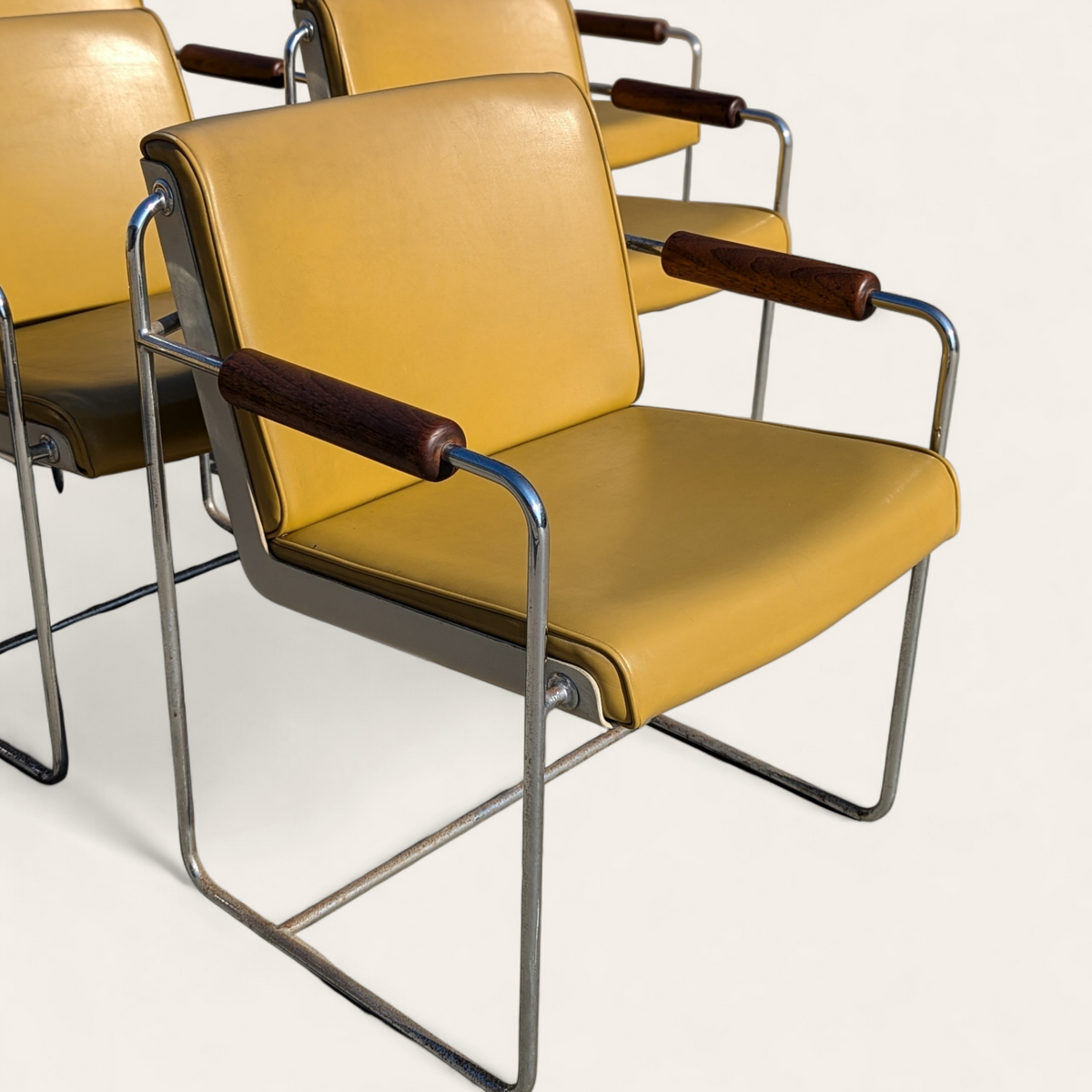 Set of Eight Krueger AFKA Guest Armchairs in Mustard Vinyl, Walnut and Chrome, c. 1969 — view 17 [CBV1 Psk2TxEkYHCK0rbpMgpe 17 e9cda348-7bbe-4202-b564-2090e8a4366d.png]