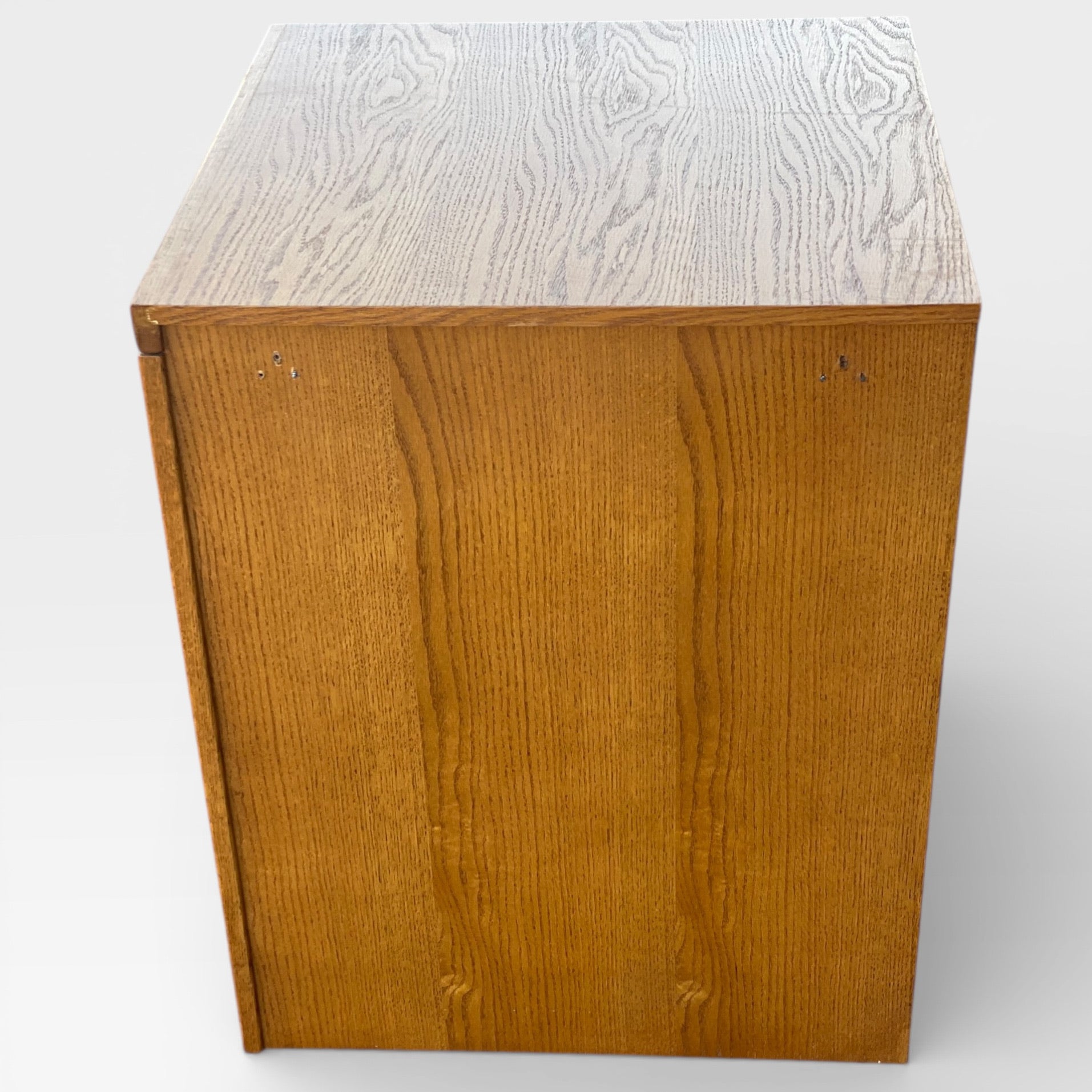 Late 20th Century Solid Oak Media Cabinet with Pull-Out Shelf, American Modern