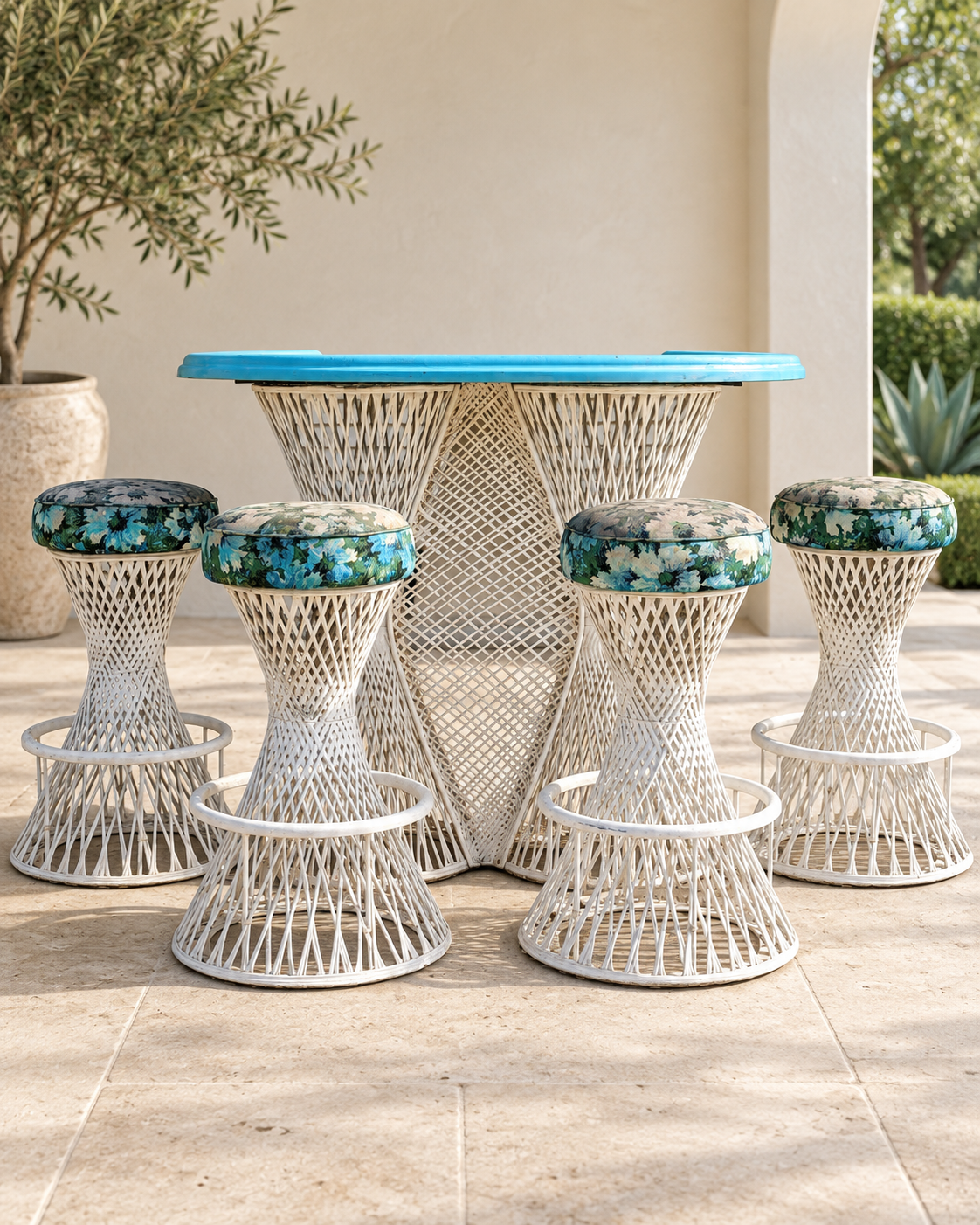 Russell Woodard Spun Fiberglass Patio Bar and Four Stools, 1970s — view 1 of 5