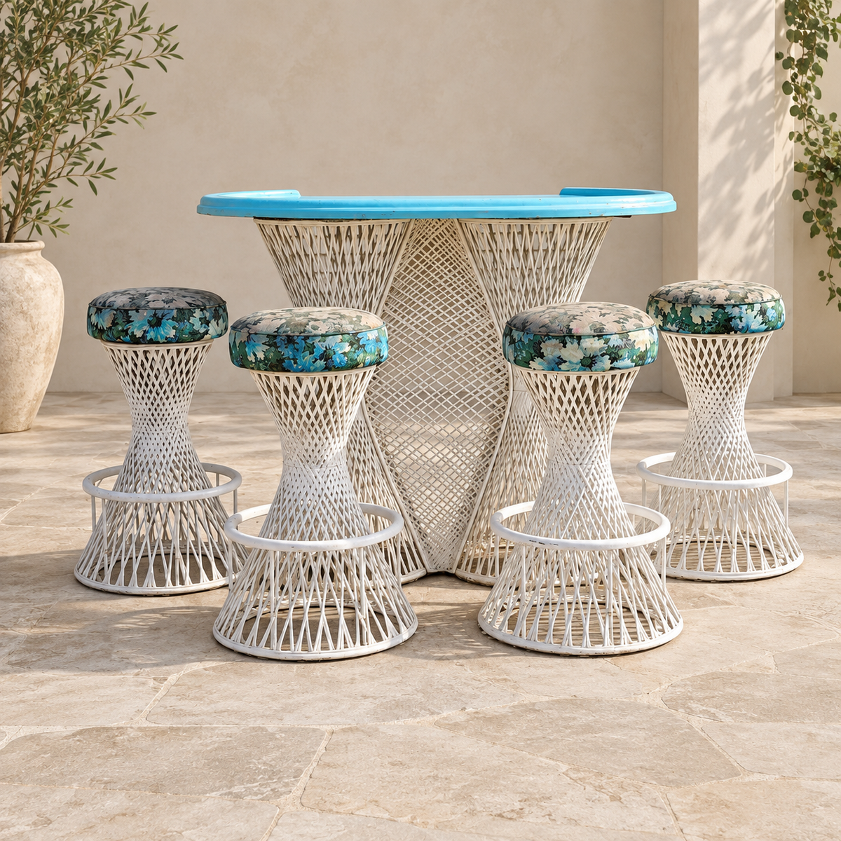 Russell Woodard Spun Fiberglass Patio Bar and Four Stools, 1970s — view 3 of 5