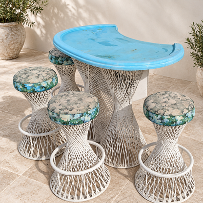 Russell Woodard Spun Fiberglass Patio Bar and Four Stools, 1970s — view 4 of 5