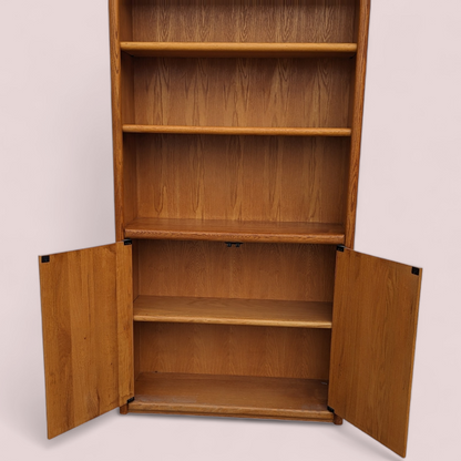 Late-20th-Century Oak Bookcase with Adjustable Shelves — view 4 of 15