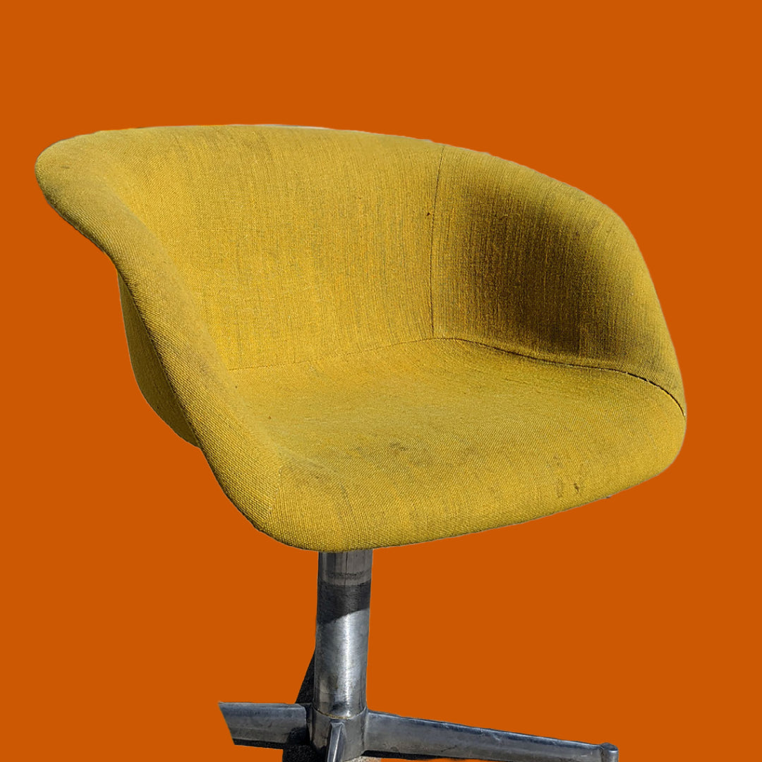 Pair of yellow vintage mid century swivel chairs | aluminum | burke | retro | 70s | MCM